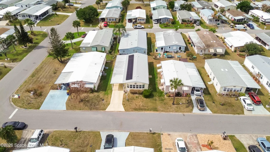 Photo of 703 Amaryllis Drive