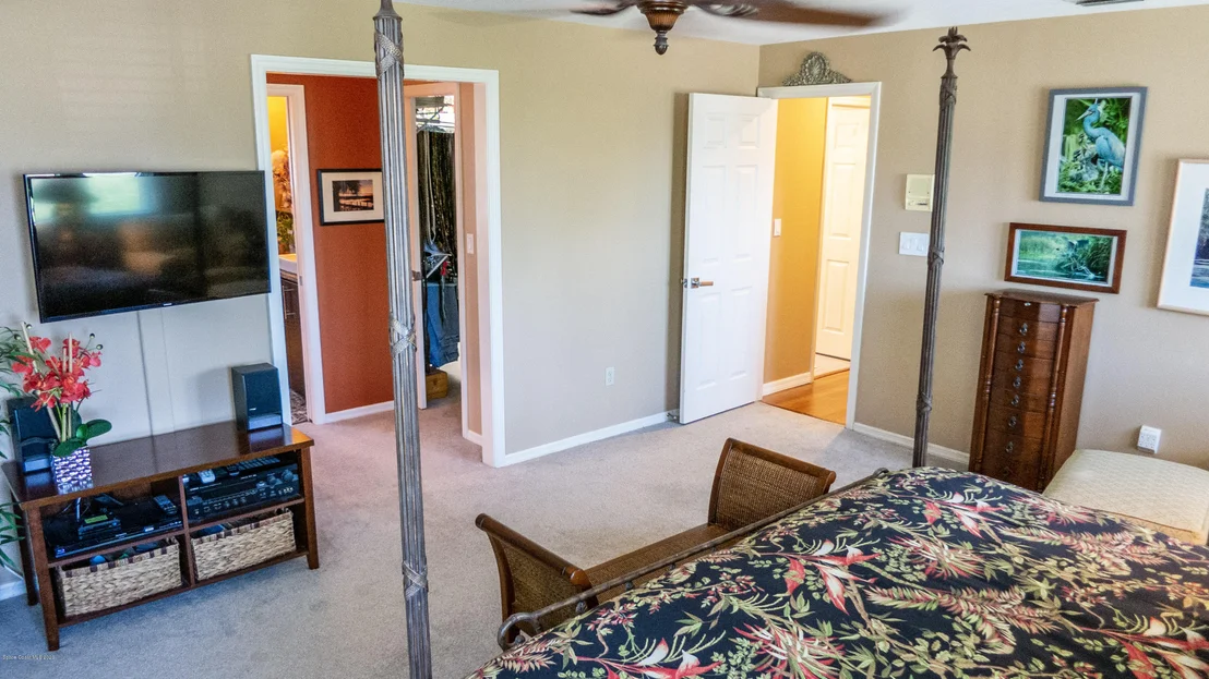 Photo of 432 Riverview Lane