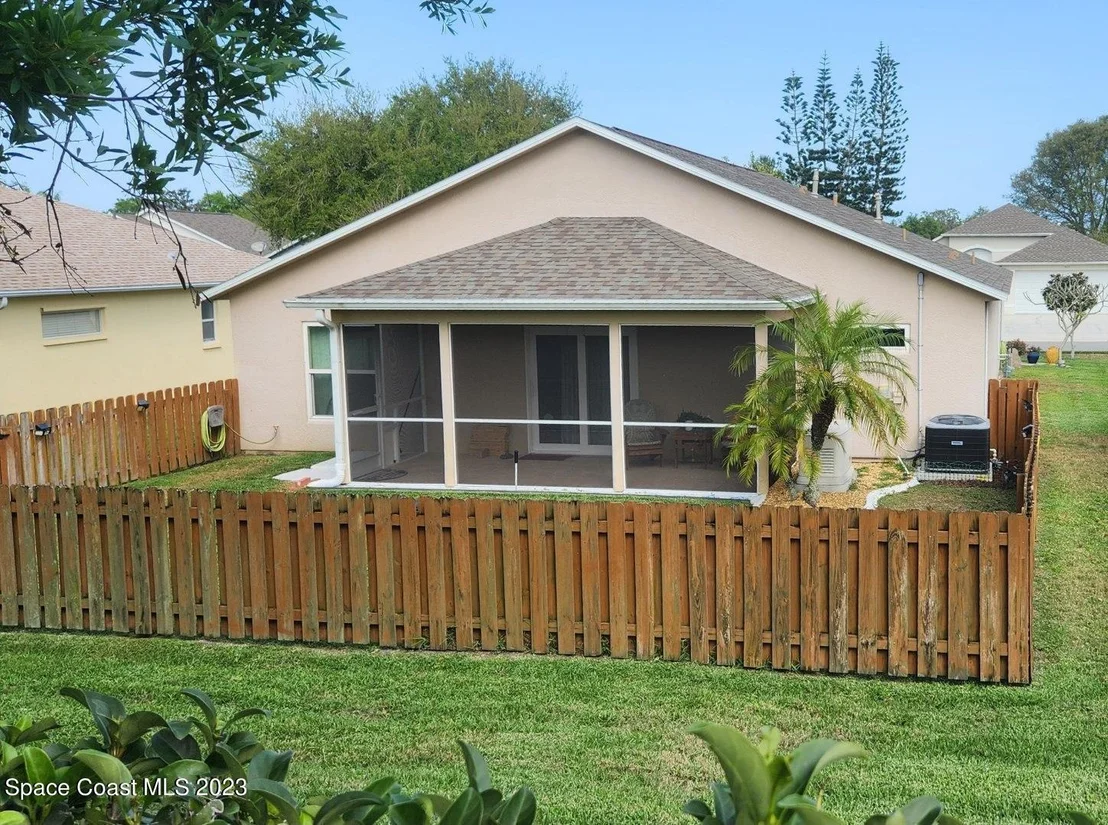 Photo of 918 Pine Creek Circle NE