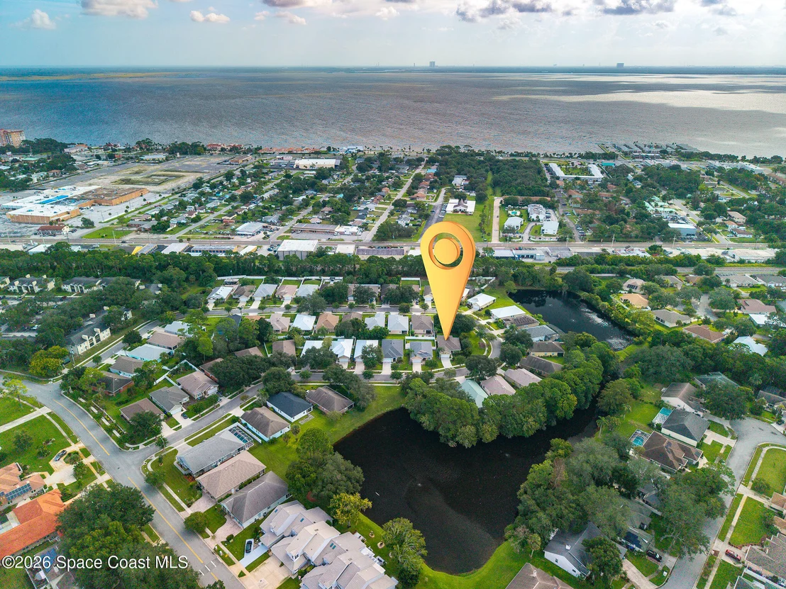 Photo of 522 Waterside Circle