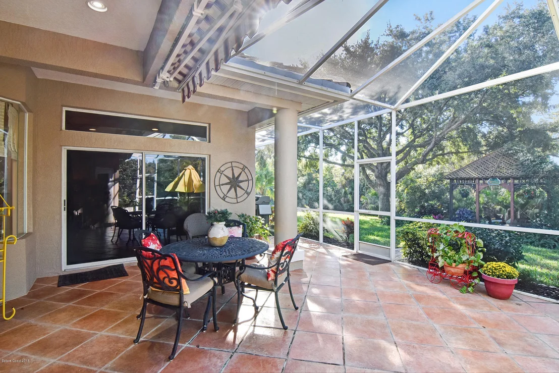 Photo of 979 Palm Brook Drive