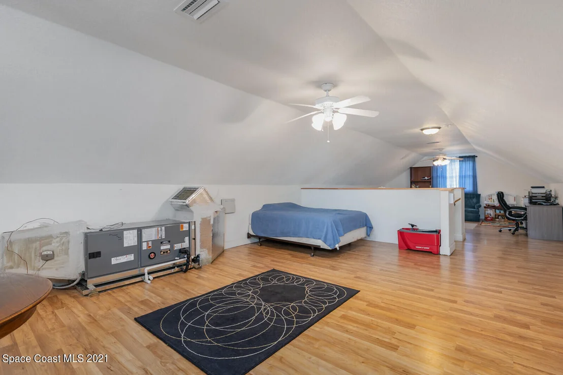 Photo of 1397 Miller Street NE