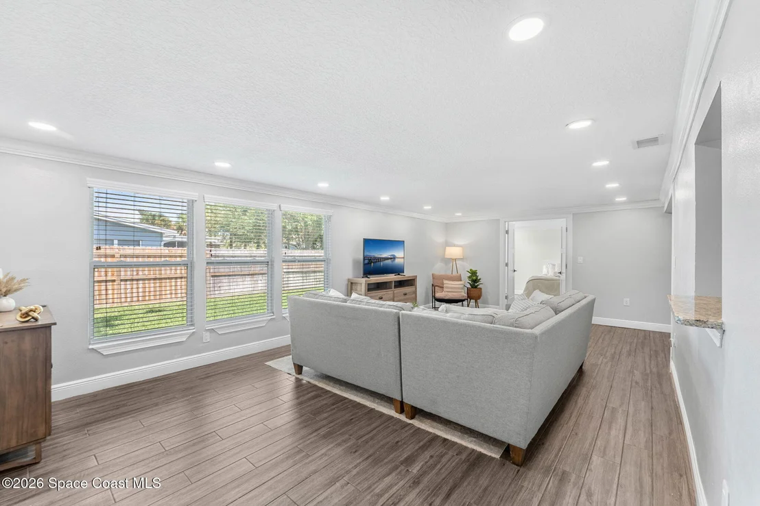 Photo of 422 3rd Avenue