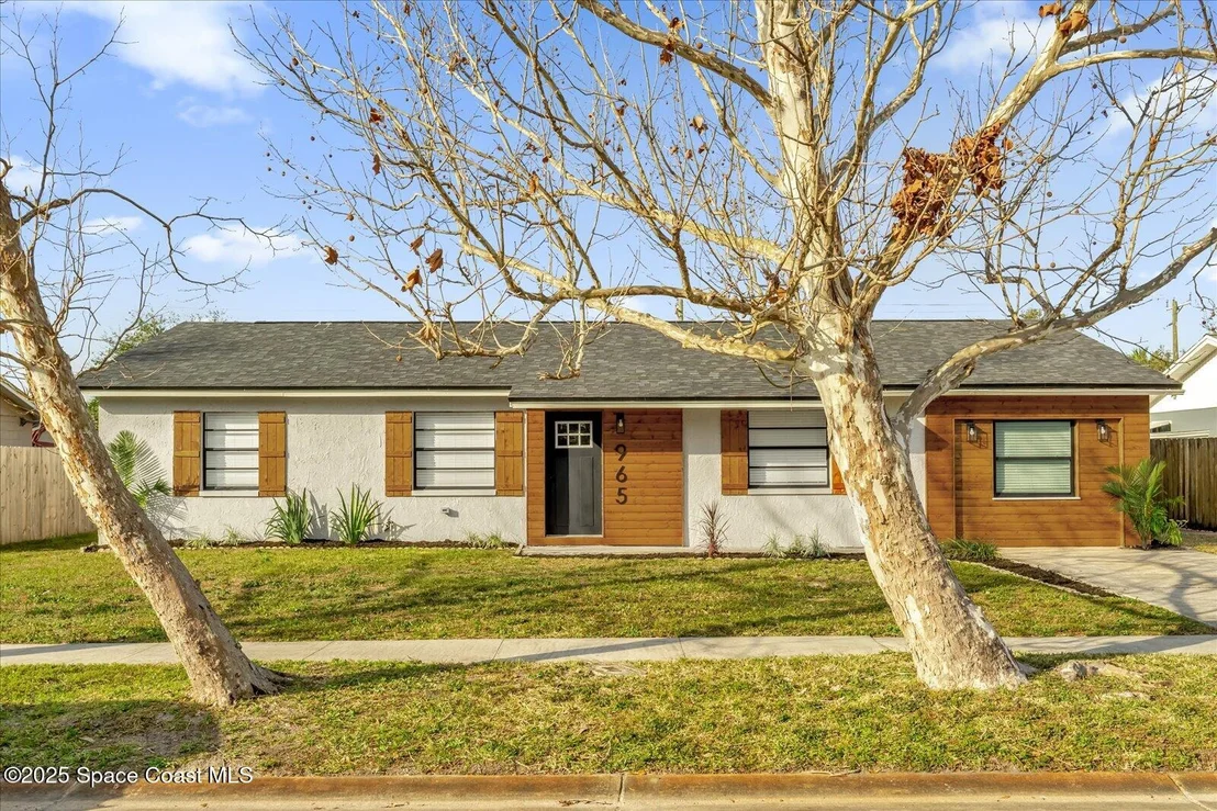 Photo of 965 Sable Lane