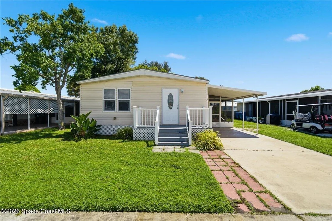 Photo of 1831 Coco Plum Street NE