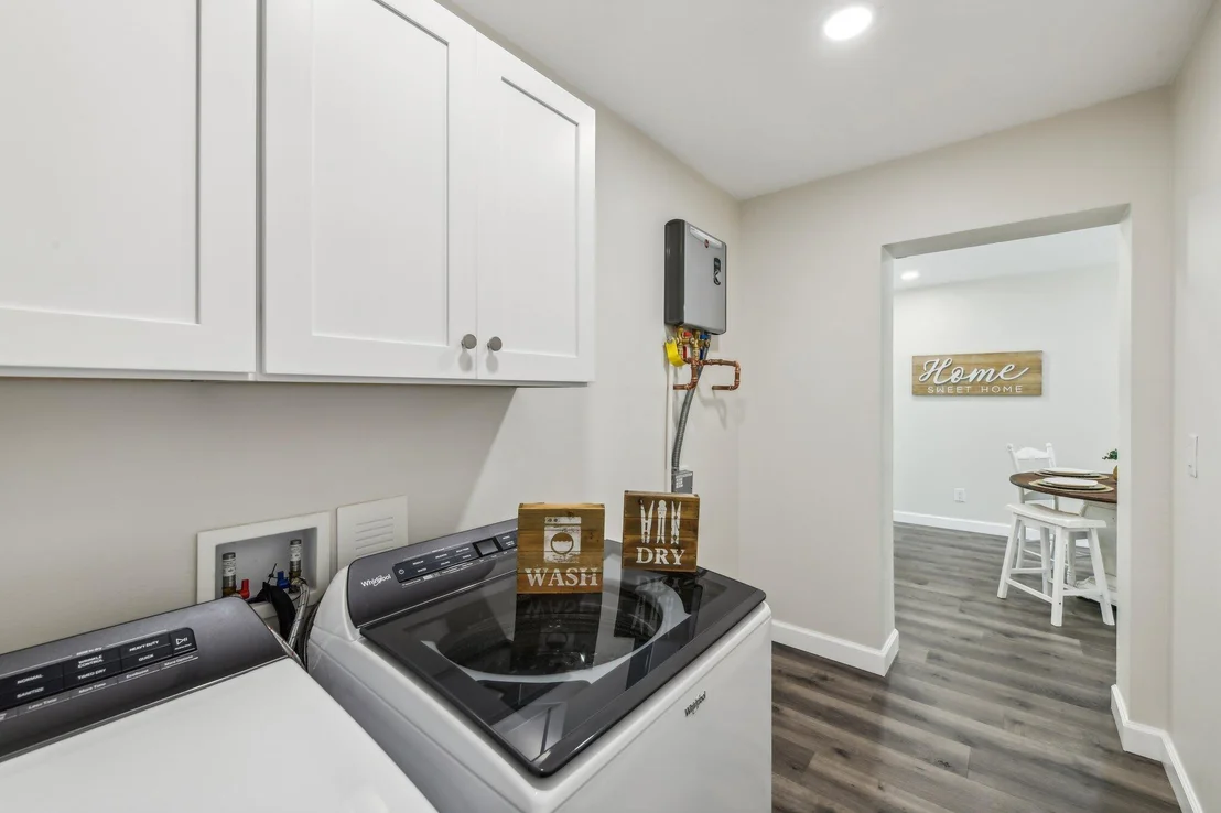 Photo of 581 Hillside Court