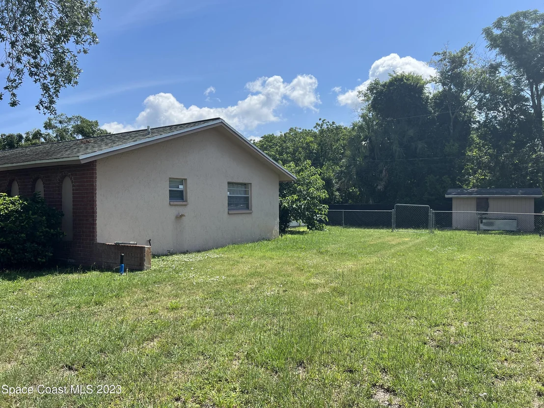 Photo of 3522 E Roundtree Drive