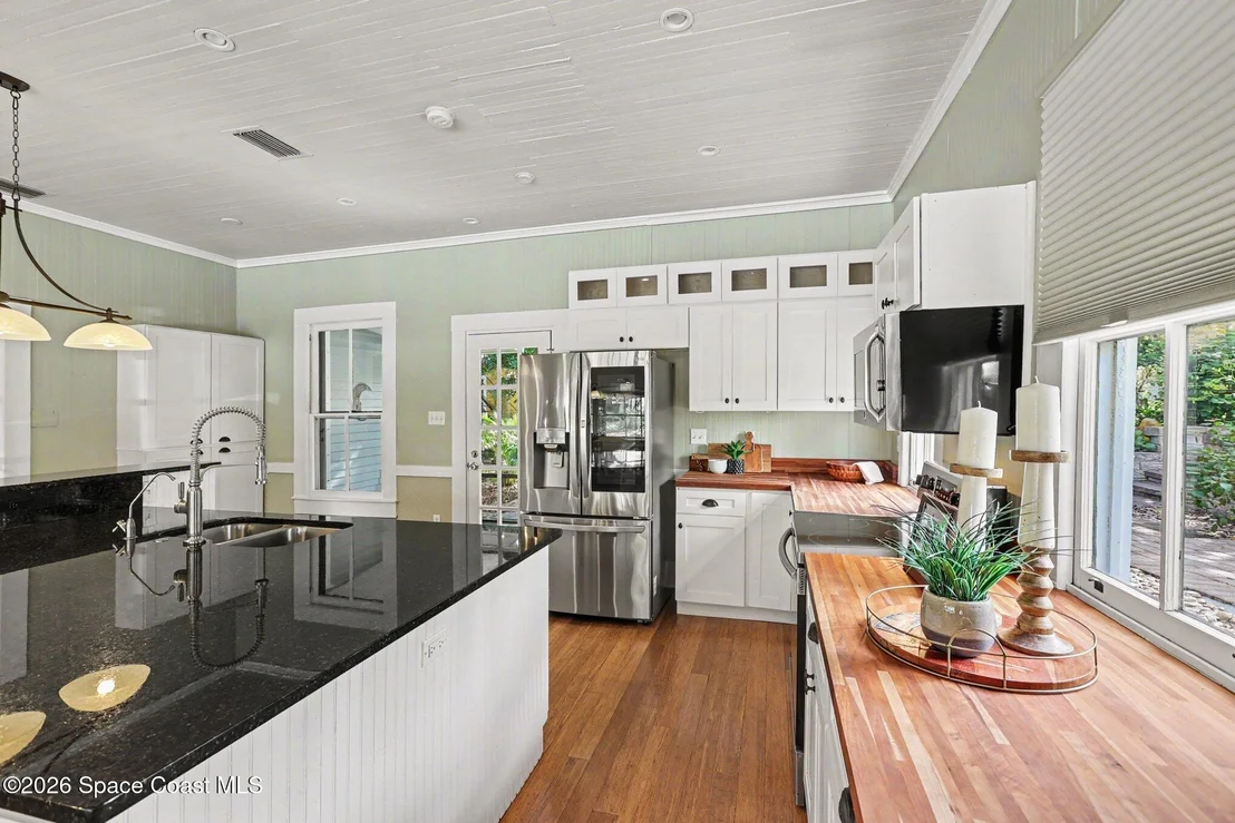 Photo of 35 Barton Avenue