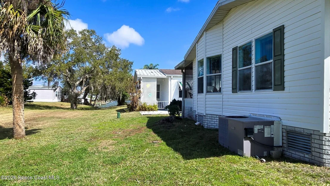Photo of 306 Buttonwood Court