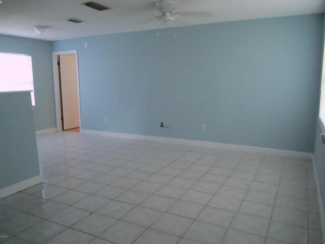 Photo of 1133 Aron Street