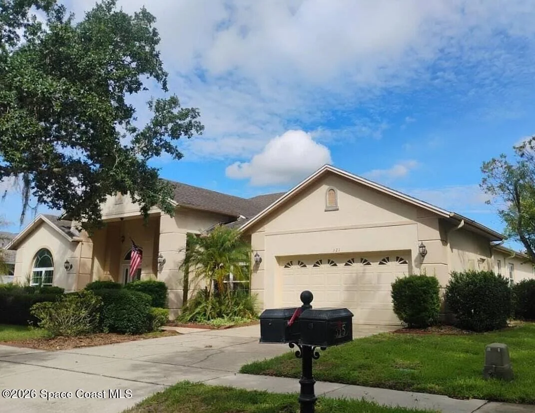 Photo of 321 Fairway Pointe Circle