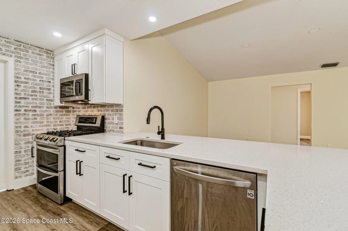 Photo of 1638 Rustic Way