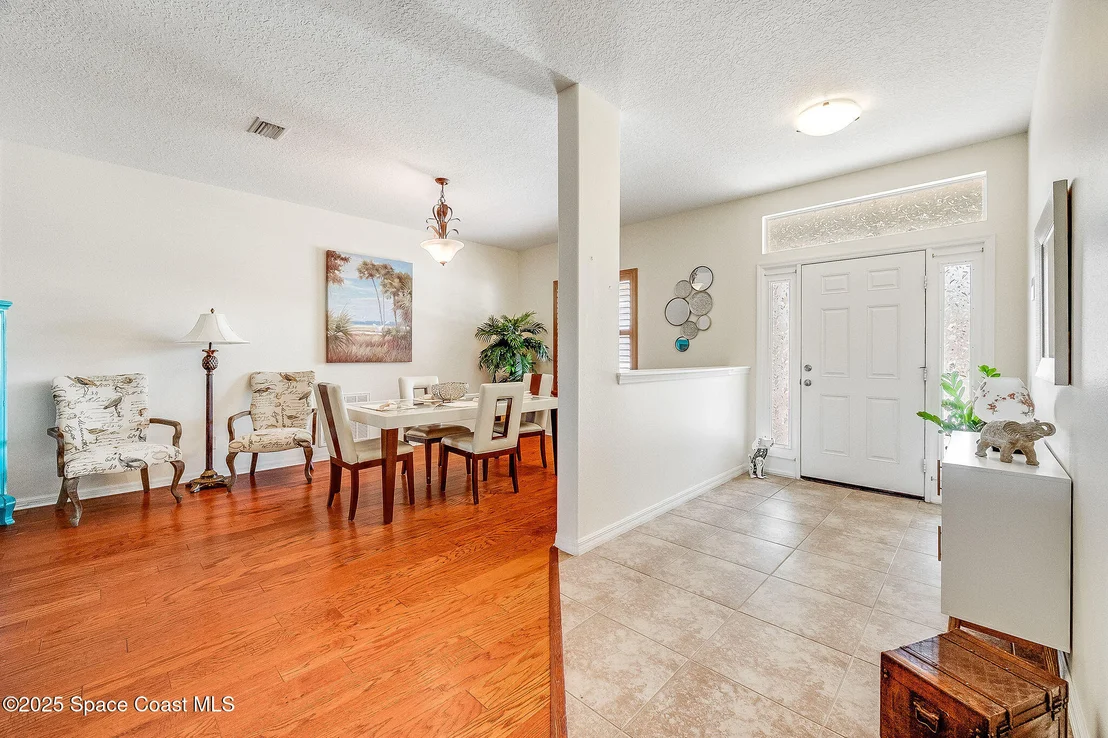 Photo of 1137 Morgan Circle NE
