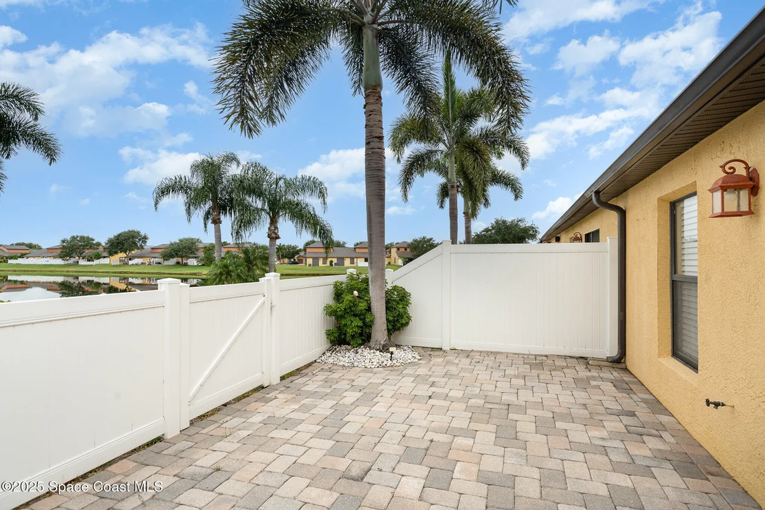 Photo of Unit 103 at 785 Luminary Circle