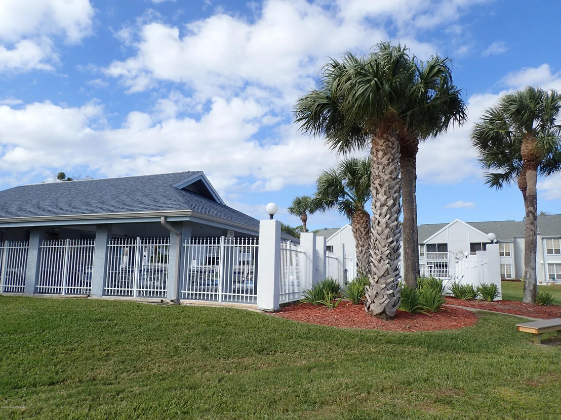 Photo of Unit 205 at 7420 Highway 1