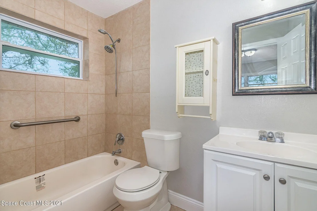 Photo of 2214 Warwick Road