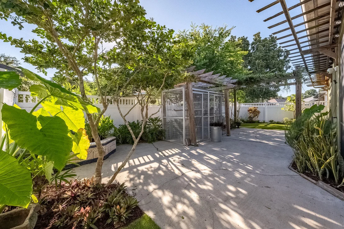 Photo of 392 Waterside Circle