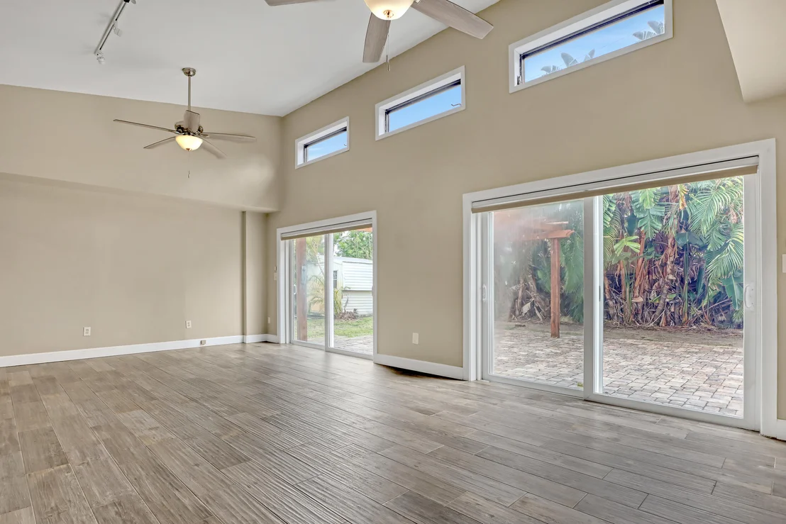 Photo of 355 Brewster Road