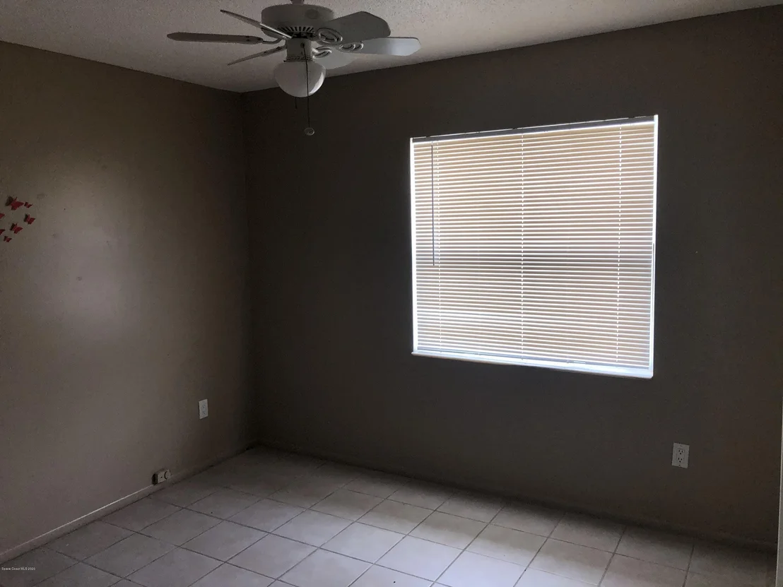 Photo of 3290 Edgewood Drive NE