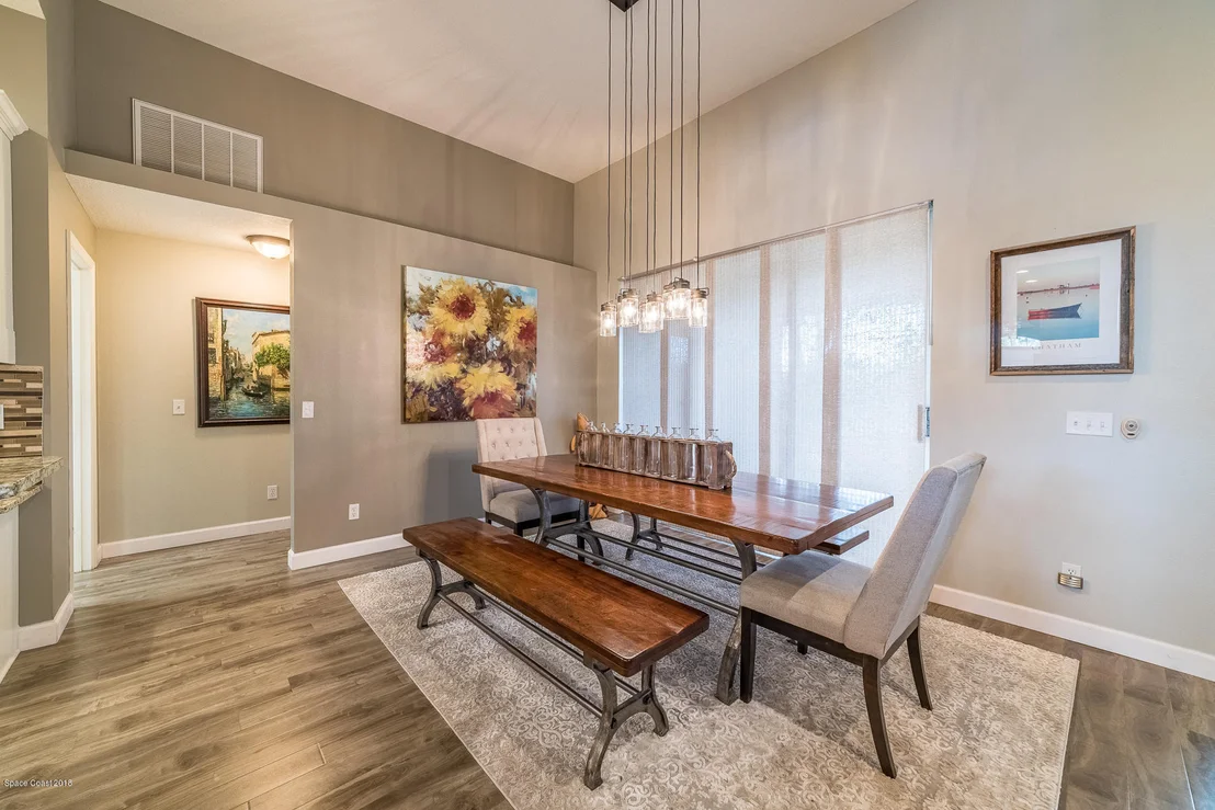 Photo of 2811 Englewood Drive