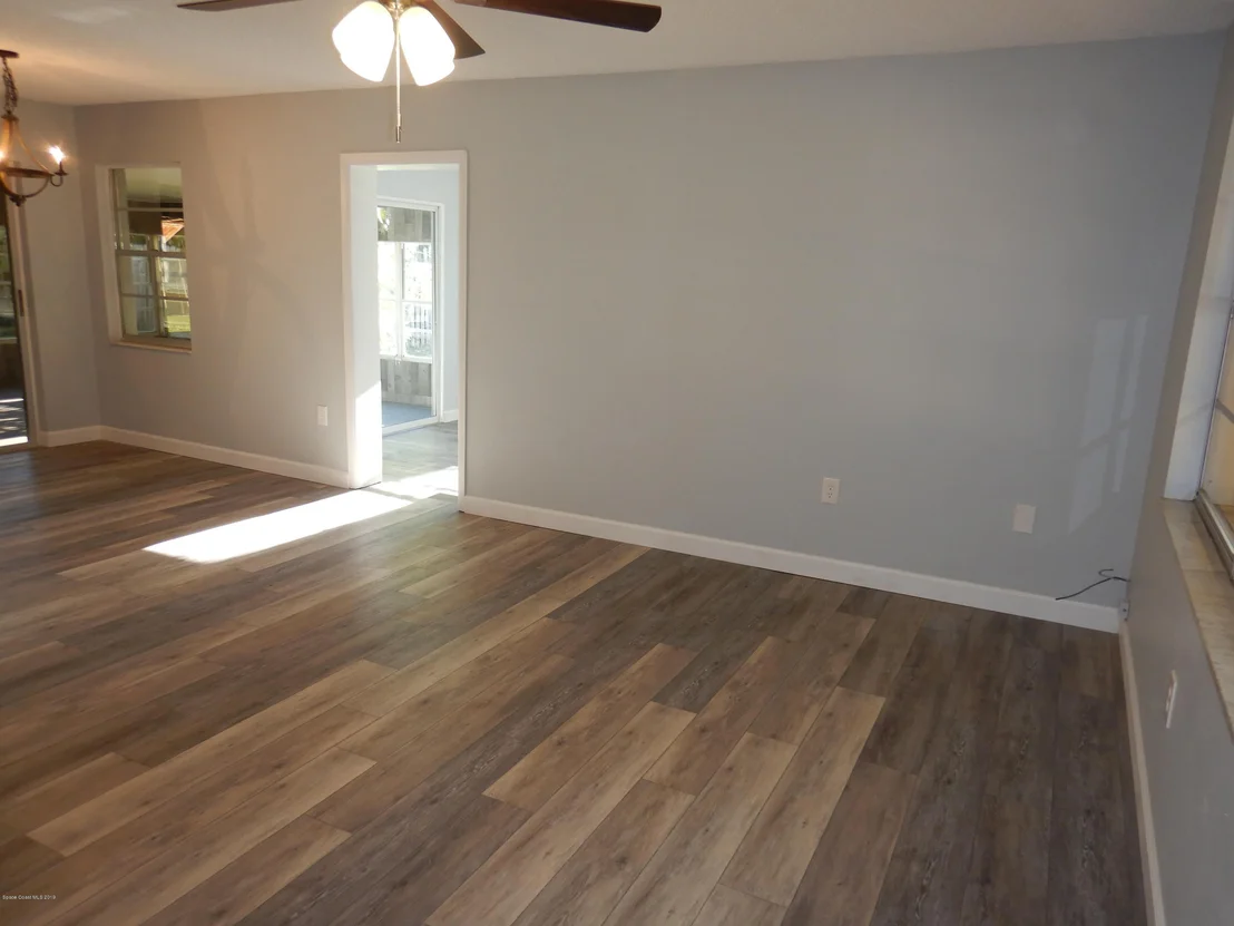 Photo of 2911 Pembroke Road