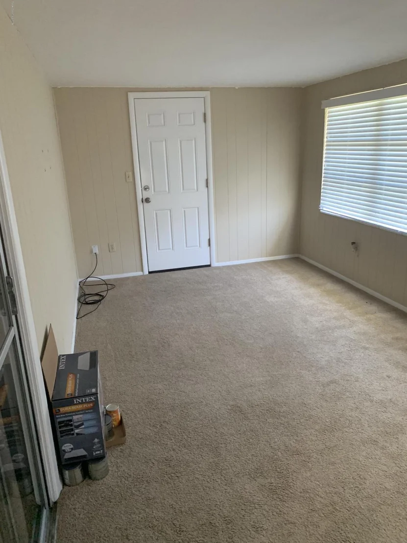 Photo of 3077 Abbott Avenue NE
