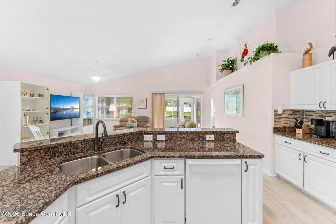 Photo of 685 Naples Court