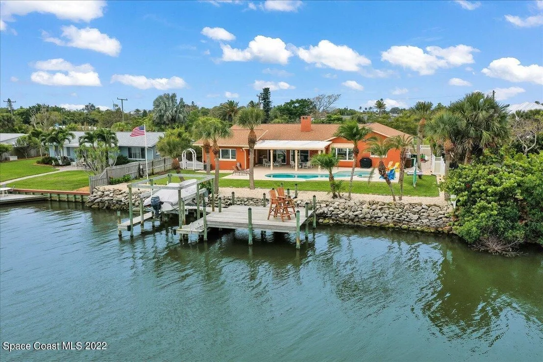 Photo of 83 W Bay Drive
