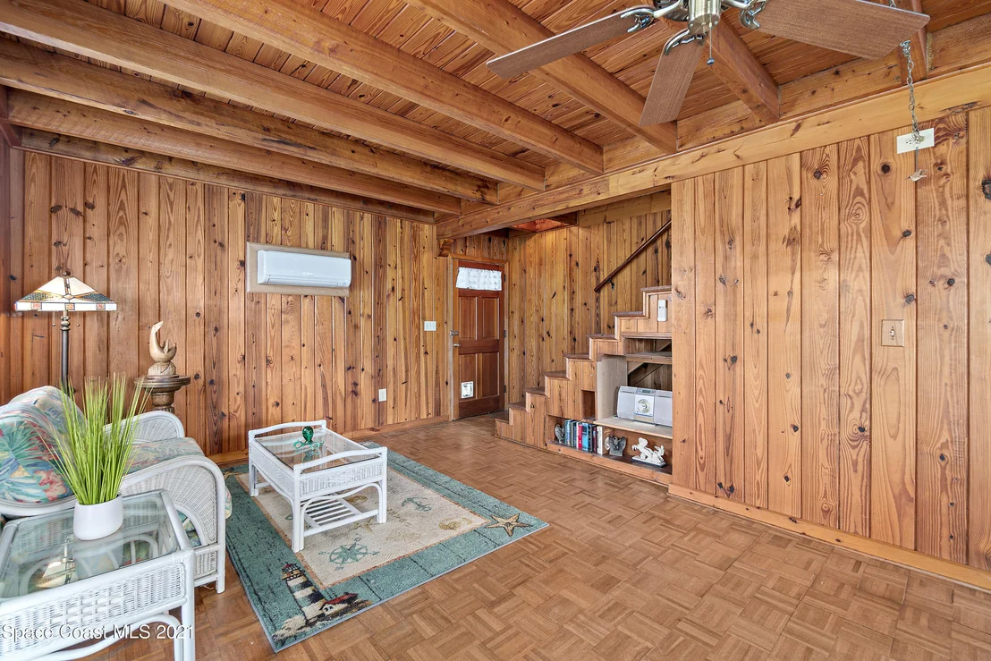 Photo of 4670 Robert Street
