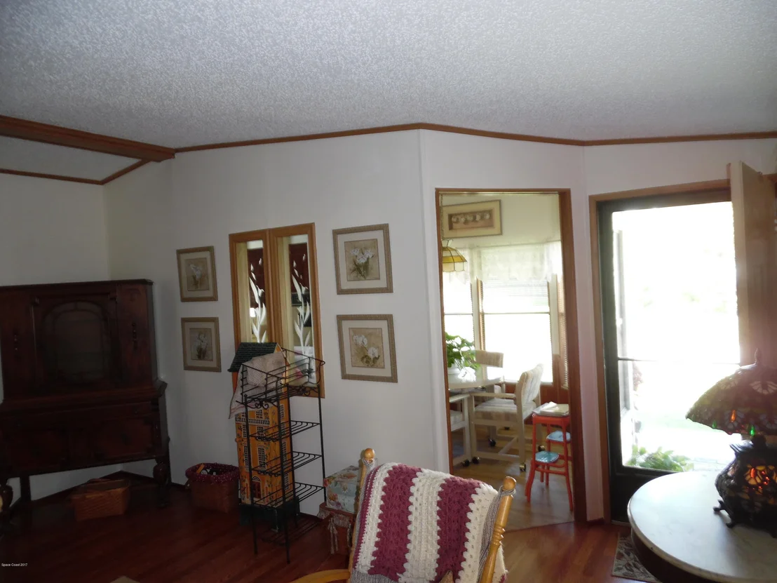 Photo of 5635 Algonquin Place