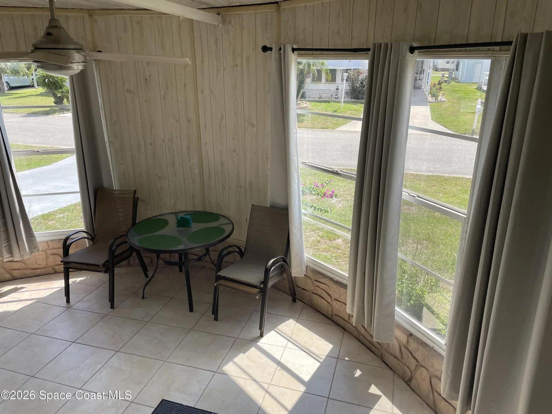 Photo of 621 Oleander Circle