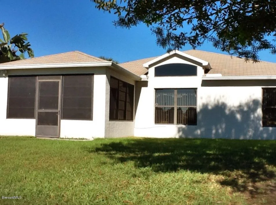 Photo of 631 Benton Drive