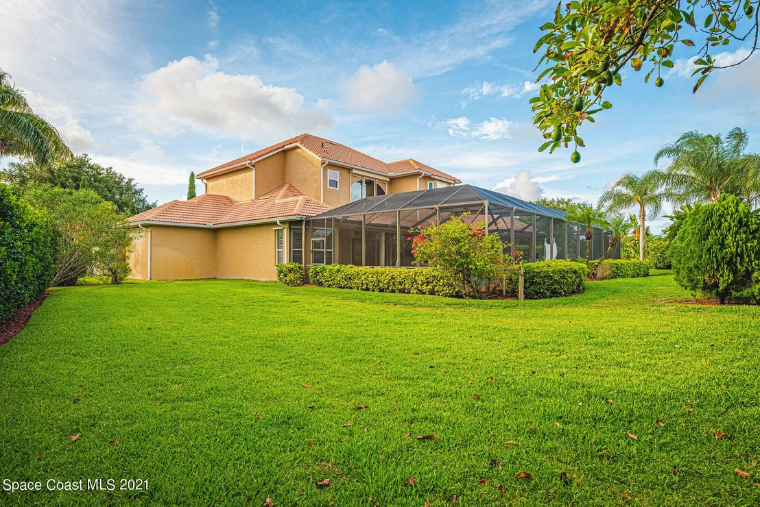 Photo of 8181 Compton Way