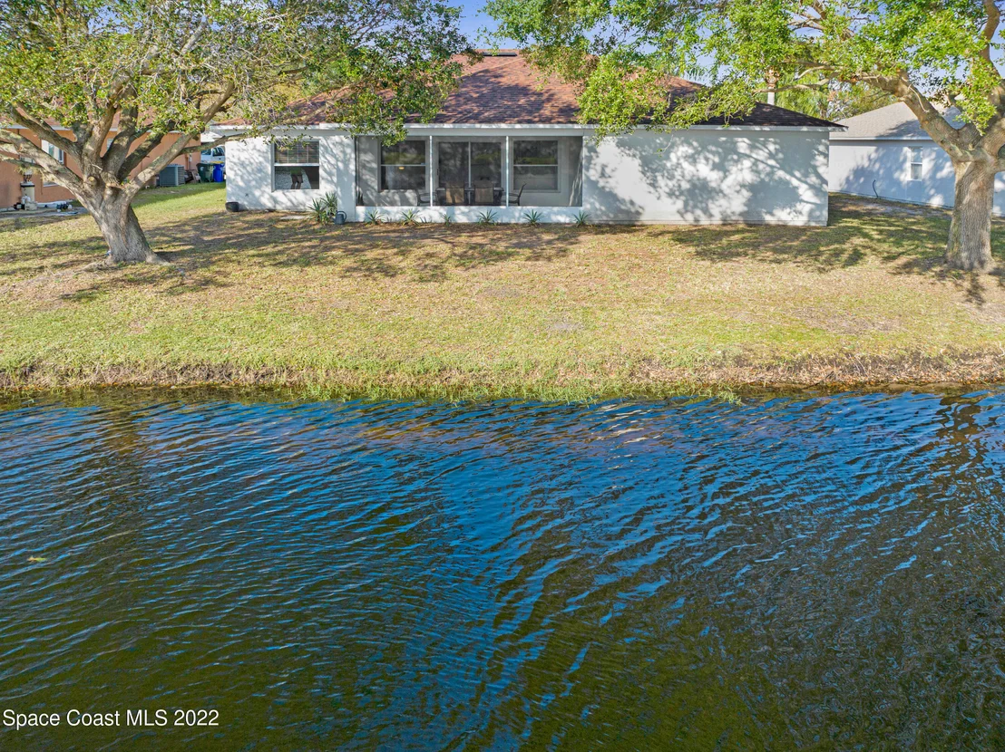 Photo of 829 Saint Michel Drive