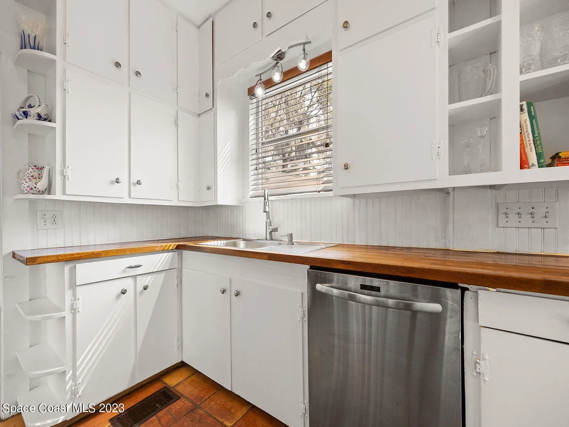 Photo of 427 N Simpson Street
