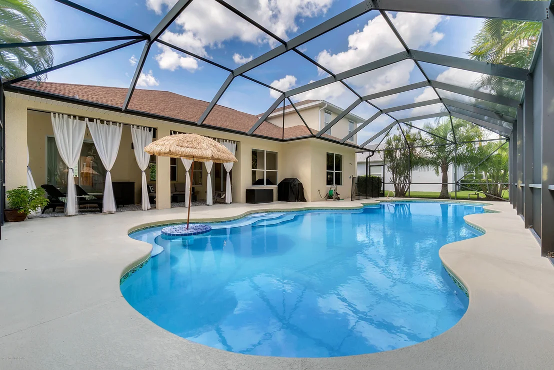 Photo of 562 Carmel Drive