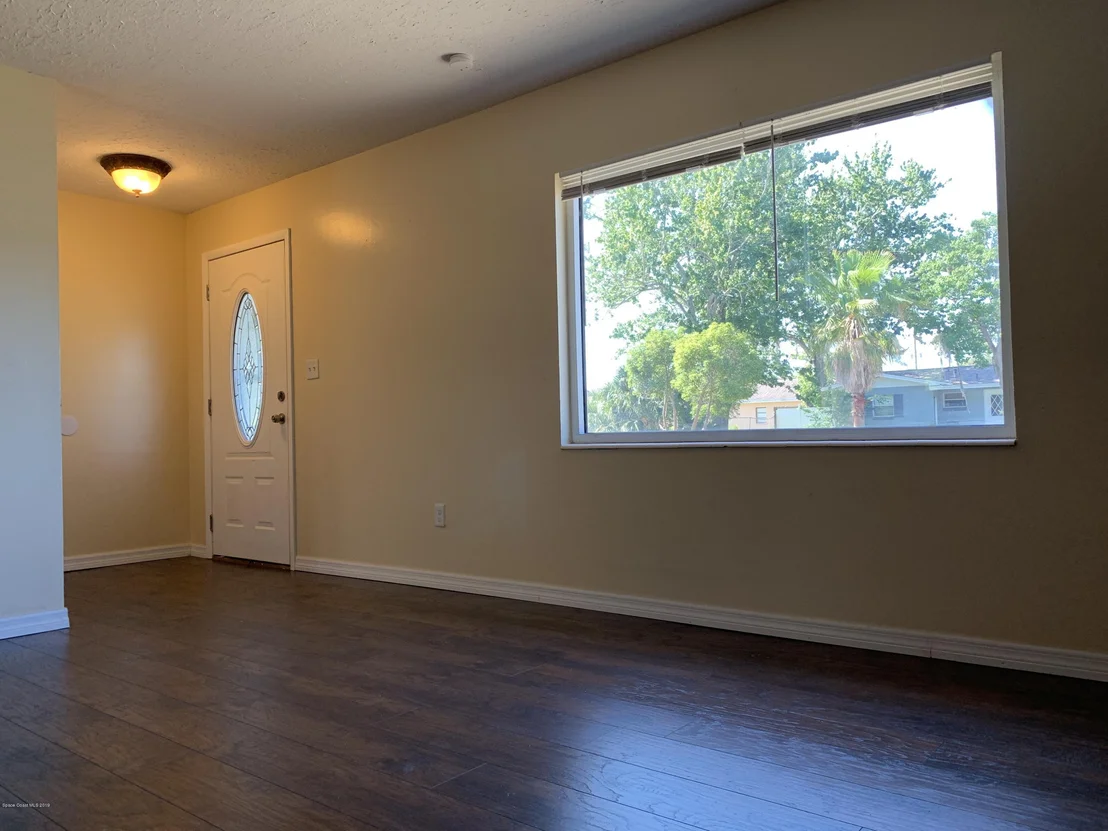 Photo of 370 Maple Place