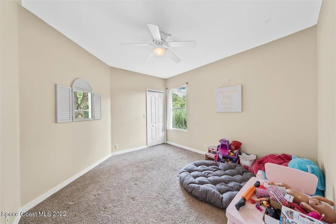 Photo of 6355 Angus Street