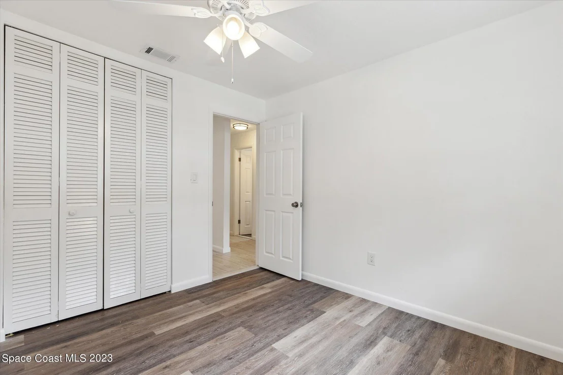 Photo of 885 Kings Post Road