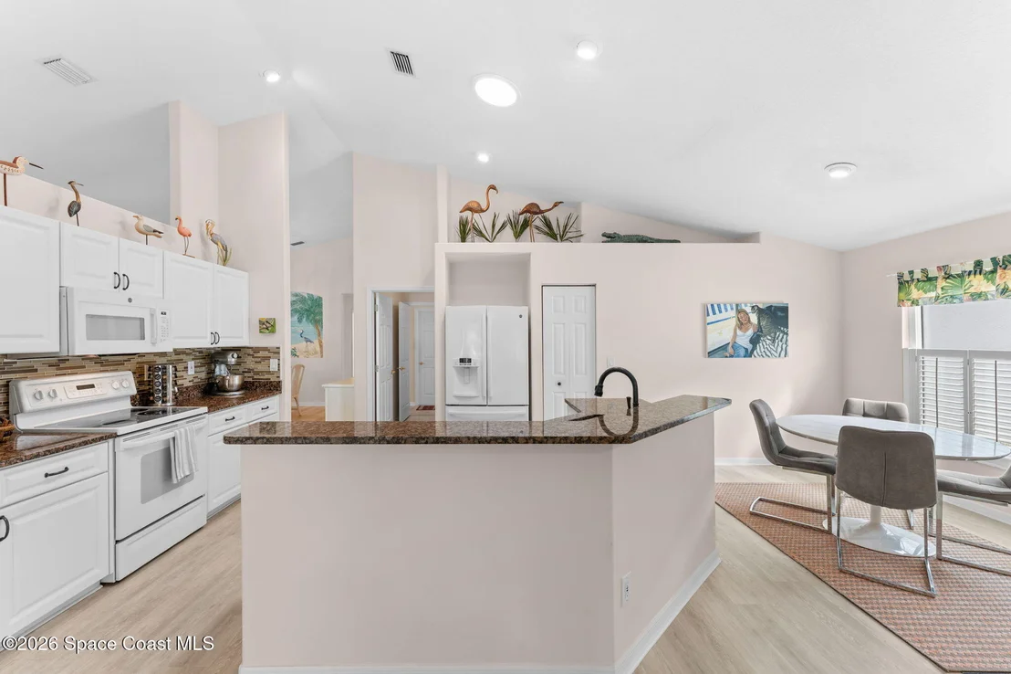 Photo of 685 Naples Court