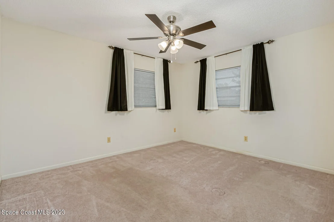 Photo of 536 Solitaire Palm Drive
