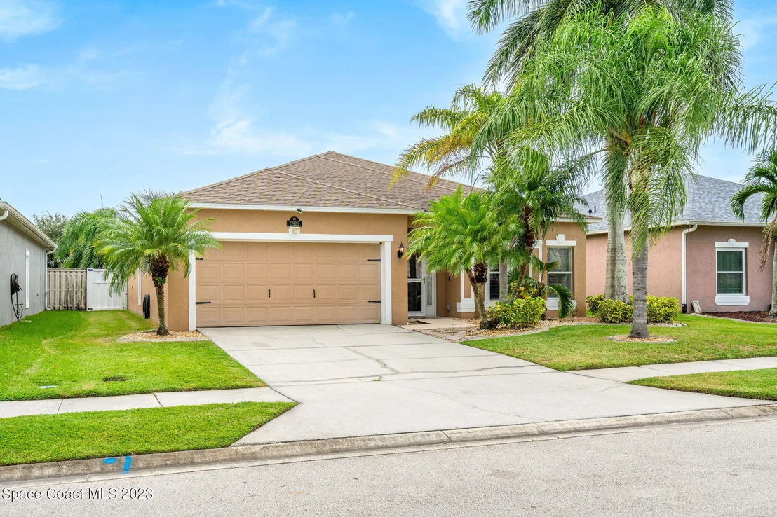 Photo of 5916 Indigo Crossing Drive