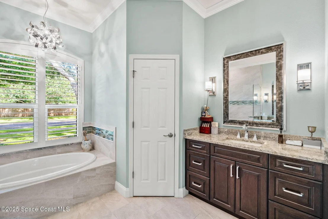 Photo of 5837 Arlington Circle