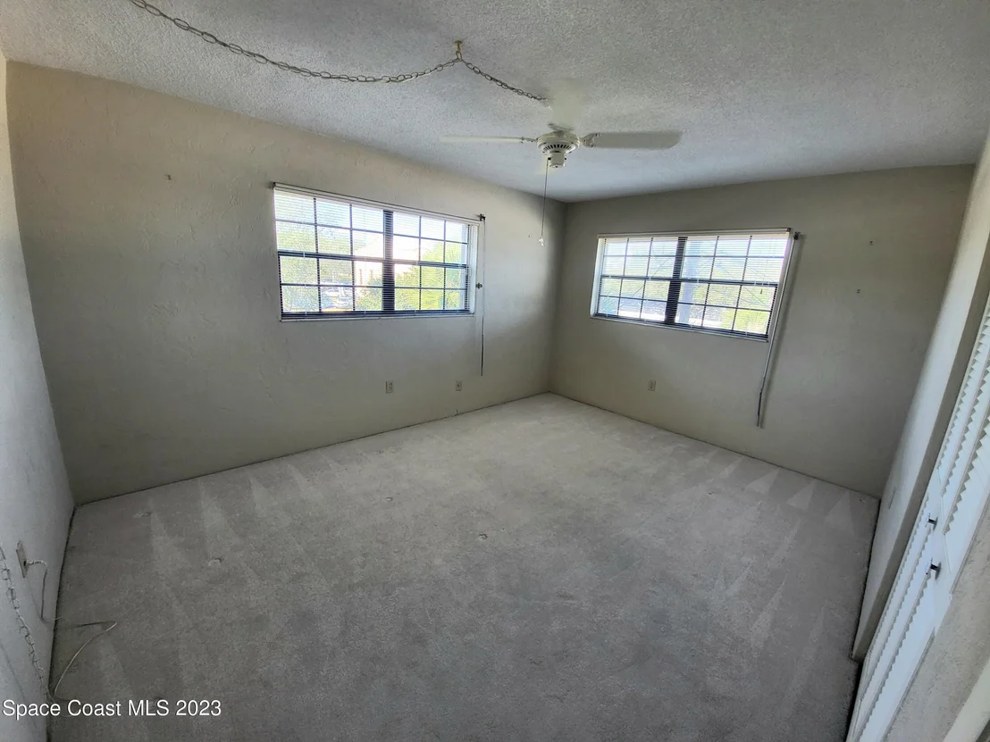 Photo of Unit 301 at 1025 Rockledge Drive