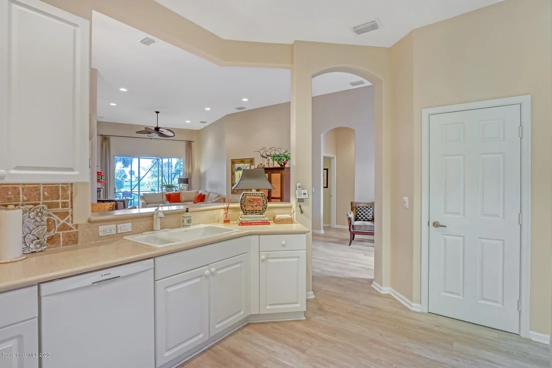 Photo of 130 Whaler Drive