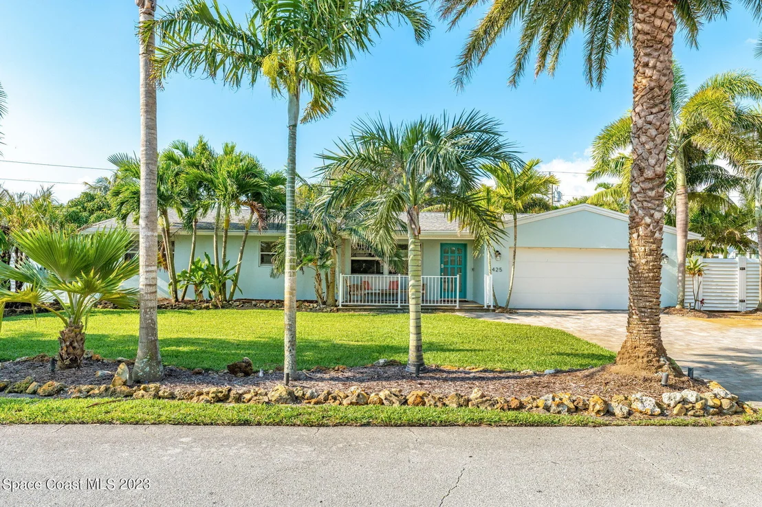 Photo of 425 Cinnamon Drive