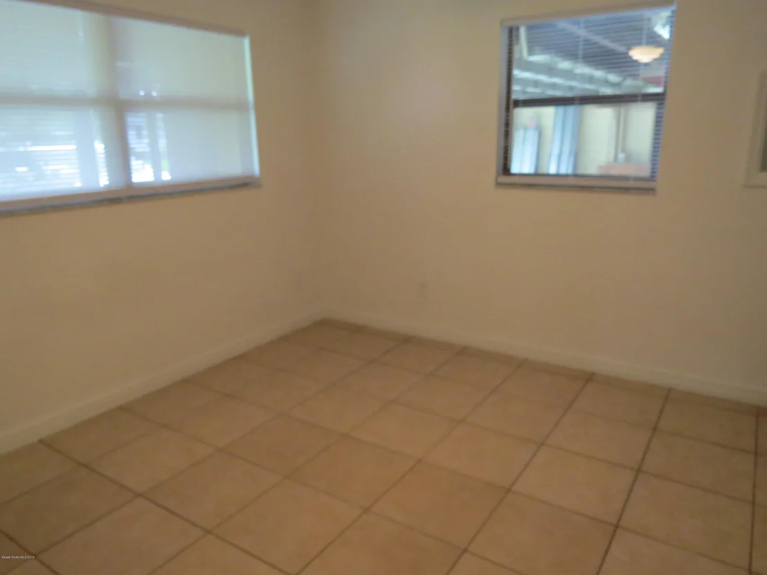 Photo of 1015 Slayton Avenue