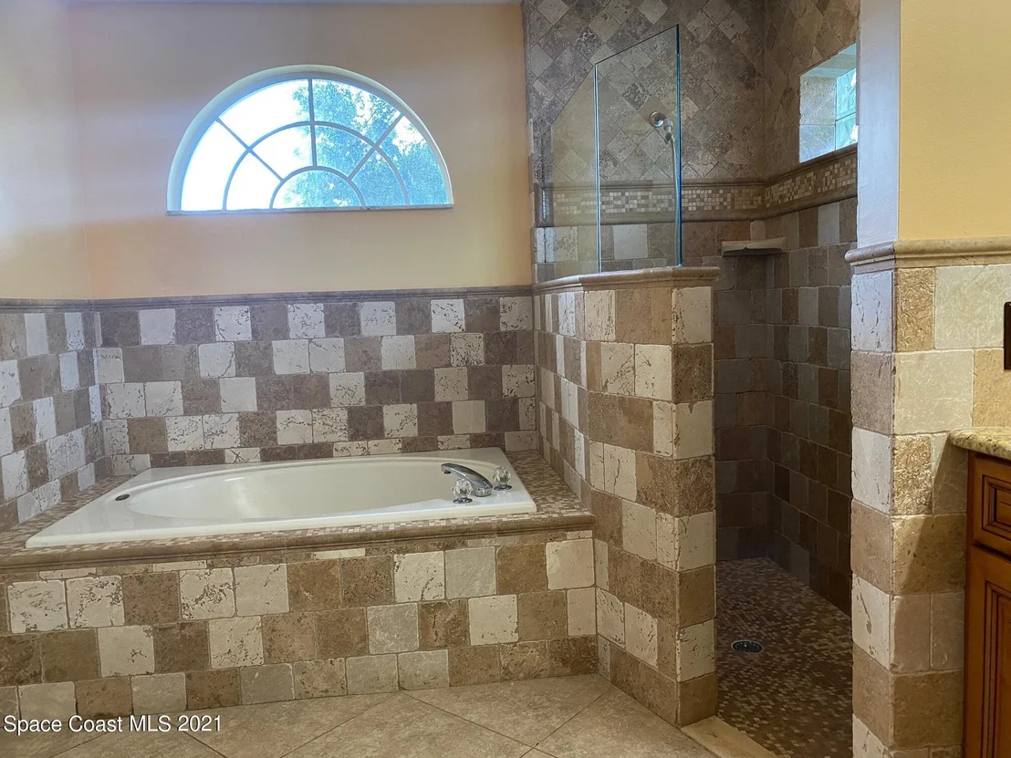 Photo of 935 Osprey Lane