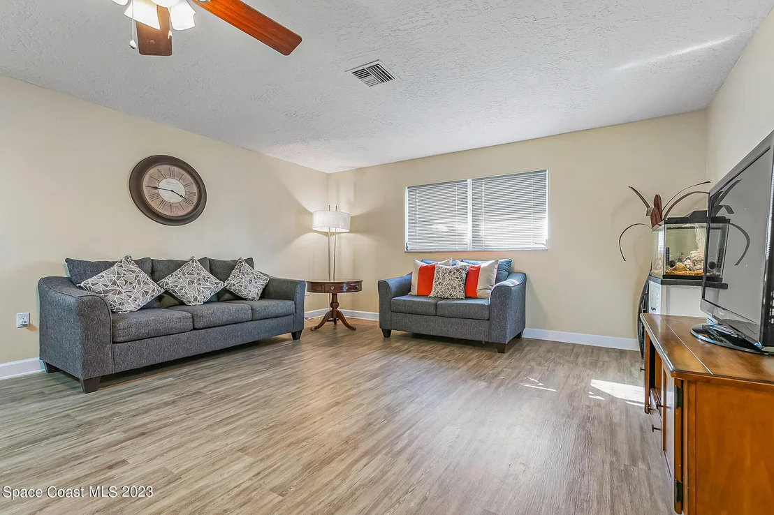 Photo of 1299 Troon Way