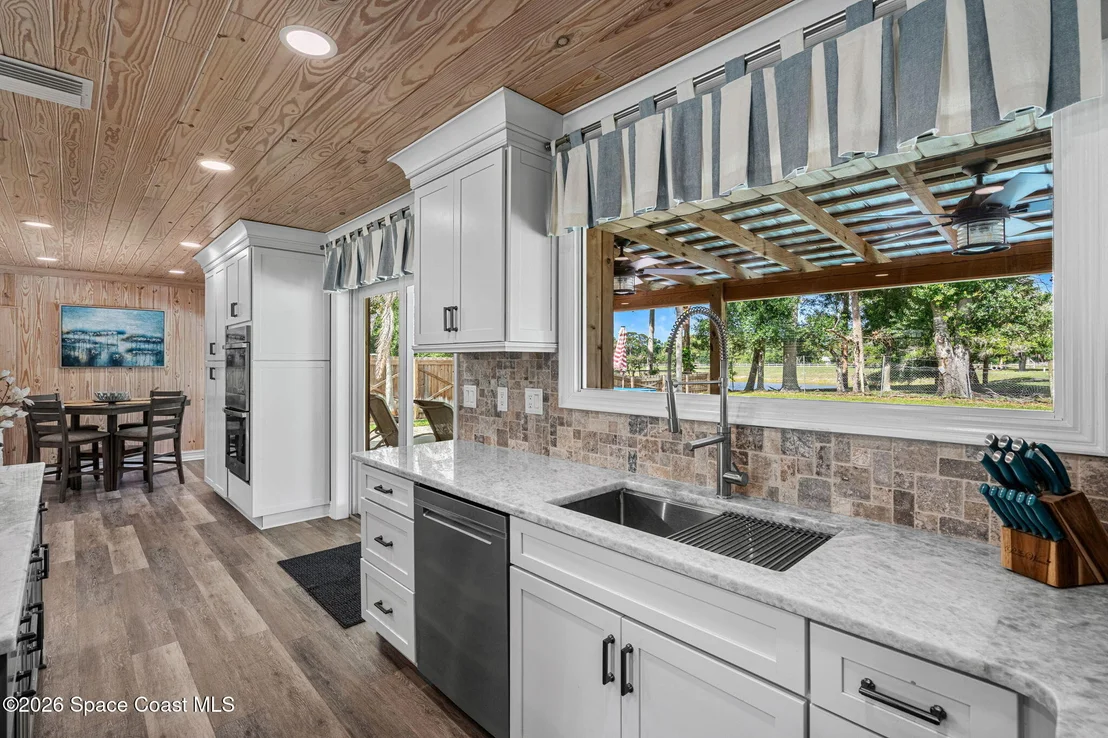 Photo of 368 Stephenson Drive